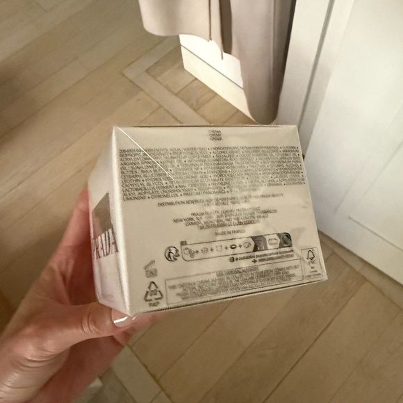 Prada Augmented Skin 60ml (new, sealed) - Picture 7 of 7